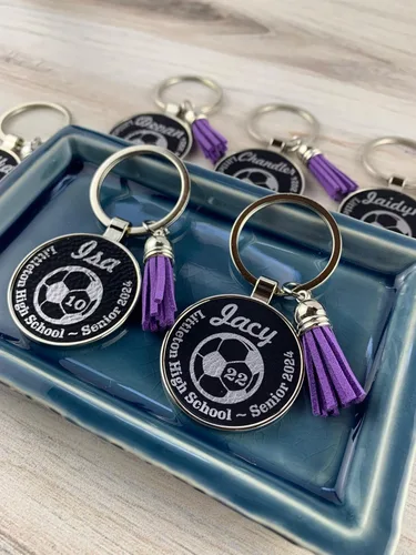 Vista 4 de Regalos de fútbol para personas mayores, llavero de fútbol senior, regalo de noche de fútbol para personas mayores, llavero de fútbol, regalos