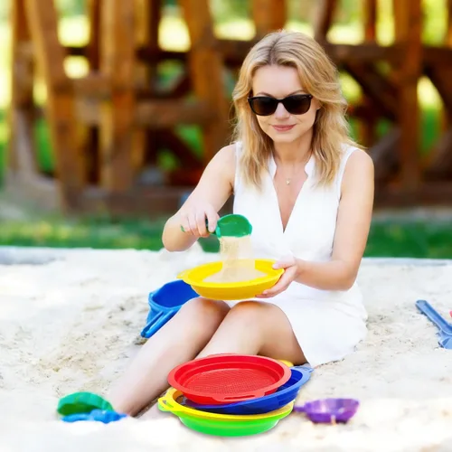Vista 7 de OJYUDD Paquete de 8 tamices de arena de plástico para adultos, sartenes multiusos para playa, jardinería y uso al aire libre (8.75 x 9.75 pulgadas)