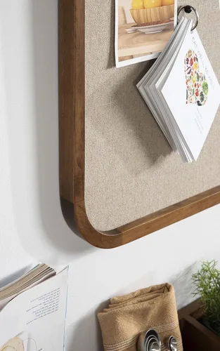 Vista 3 de Kate and Laurel Hutton Transitional Pinboard, 20 x 30, Rustic Brown, Radius Rectangle Wall Organizer with Fabric Pinning Surface Marrón rústico
