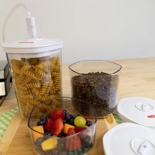 Vista 6 de NESCO Juego de recipientes al vacío de 3 piezas, recipientes de almacenamiento de alimentos sin BPA con tapas, para marinar, preparar comidas