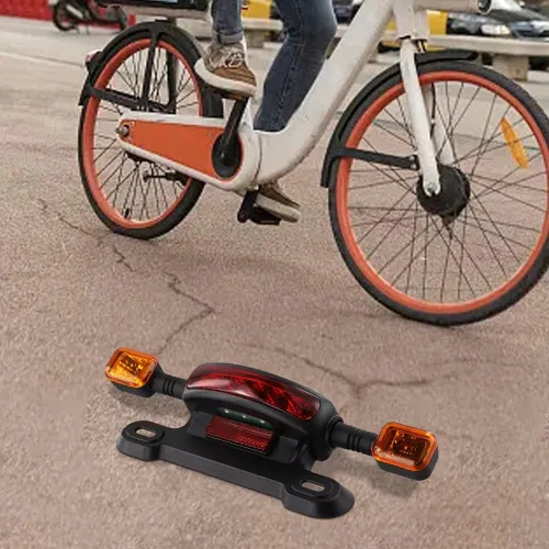 Vista 3 de Luz trasera LED 3in1 Luz trasera de bicicleta eléctrica LED Luz trasera de señal de giro de bicicleta eléctrica Lámpara trasera de bicicleta