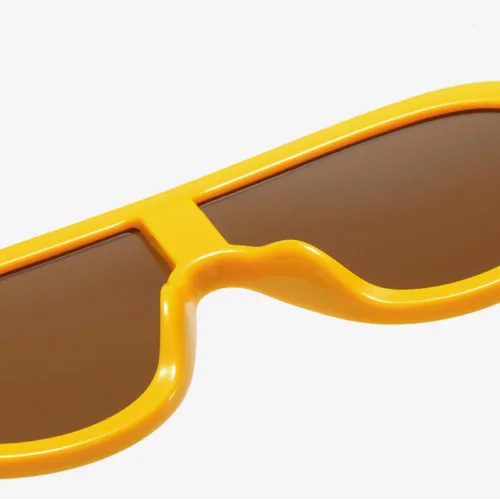 Vista 3 de HyeeMiZine Gafas de sol con máscara ondulada para mujeres y hombres, de gran tamaño, gafas de sol con visera de moda con espejo