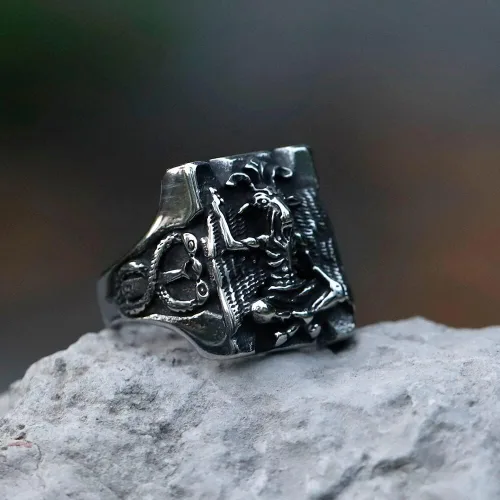Vista 3 de BUNNISTINE Vintage Baphomet Goat Square Ring for Men and Women Stainless Steel Gothic Satanic Ring Lucifer Sigil Ring Religion Deity Pagan Ring