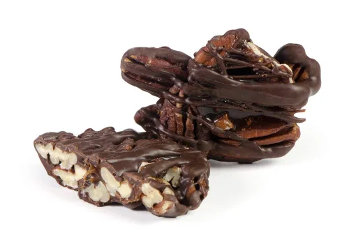 Vista 2 de Caja de nueces cubiertas de chocolate con caramelo, variedad surtida de nueces de chocolate, hamburguesas de nueces, almendras, racimos