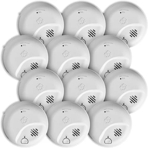 Vista 7 de First Alert Alarma combinada de humo y monóxido de carbono, detector cableado de interconexión con batería de respaldo, SMICO100-AC, Paquete de 1