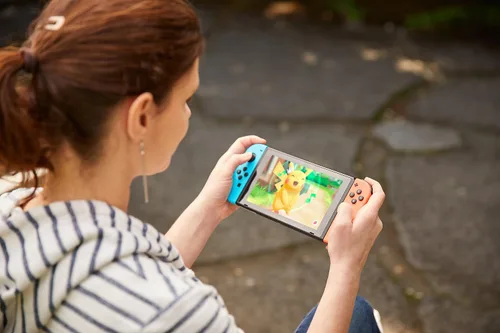 Vista 11 de Pokémon Let's Go, Eevee! (Switch) - Nintendo Switch Código digital