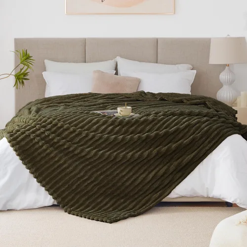 Vista 12 de EXQ Home Manta suave y suave de forro polar, acogedora y ligera para sofá o cama, manta de franela cálida y mullida para todas las estaciones