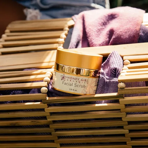 Vista 5 de Honey Girl Organics Exfoliante facial, hidratante y exfoliante, combate el acné, las líneas finas y las arrugas, exfoliante facial 100% natural