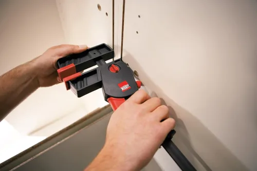 Vista 5 de BESSEY DUO16-8, serie DuoKlamp de 6 pulgadas, abrazadera/esparcidor con una mano, color negro