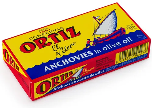 Vista 3 de Anchoas Ortiz en aceite de oliva virgen extra, filetes mantecosos firmes con un rico sabor a umami, capturados en la naturaleza en España, ideal