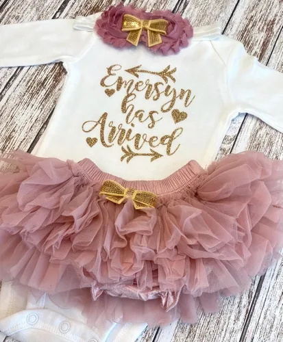 Vista 23 de Personalized Baby Girl Has Arrived Bodysuit Gold Glitter Design Add Any Name Optional Accessories
