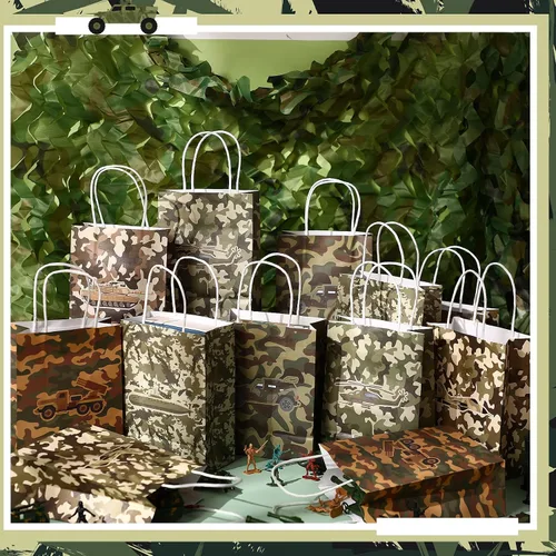 Vista 2 de Tallew Paquete de 24 bolsas de regalo de camuflaje para fiesta de cumpleaños, bolsas de regalo temáticas de camuflaje para niños y niñas, baby