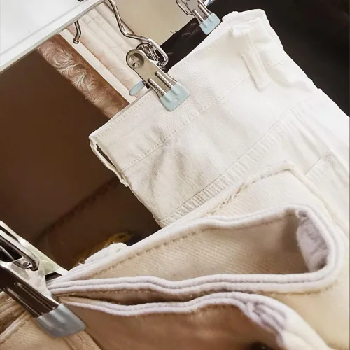 Vista 4 de 10/30/50 piezas de pinzas para la ropa que ahorran espacio para colgar pantalones y sombreros, gancho de viaje colgante de acero inoxidable