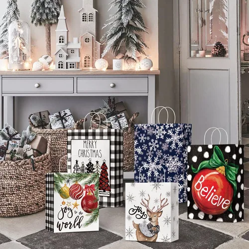 Vista 6 de Horaldaily 24 bolsas de papel de regalo de Navidad a granel con asas para envolver regalos de Navidad (6 jumbo, 6 grandes, 6 medianas, 6 pequeñas)
