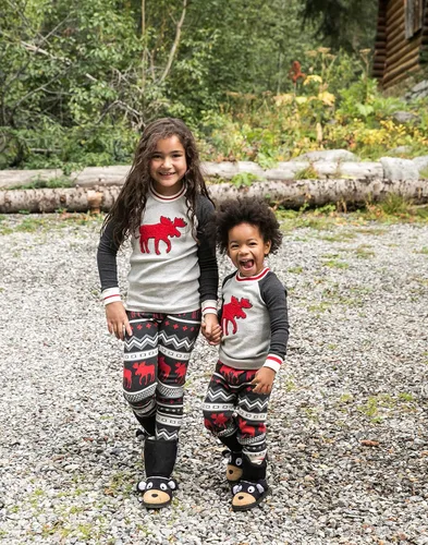 Vista 5 de Lazy One Pijamas de Navidad a juego para la familia, lindos pijamas de Navidad para adultos, adolescentes, niños, bebés y perros.
