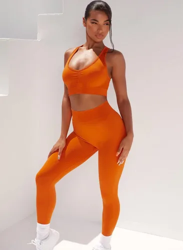Vista 5 de MATIRD Conjuntos de entrenamiento para mujer 2 piezas sin costuras para yoga gimnasio conjunto de ropa deportiva leggings de cintura alta brasier