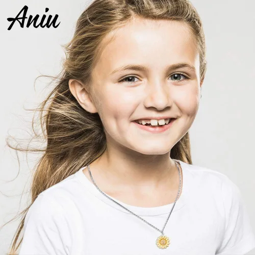 Vista 3 de Collar con colgante de girasol giratorio dorado para mujer, plata de ley S925 You Are My Sunshine Jewelry con circonita cúbica 5A