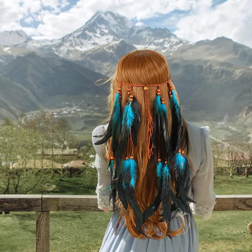 Vista 3 de Long tiantian Diadema gitana india Gangel Boho Feather Diadema con plumas blancas y marrones Accesorios de graduación para el cabello de las mujeres