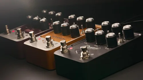 Vista 4 de Universal Audio UAFX Woodrow '55 Amplificador de instrumento