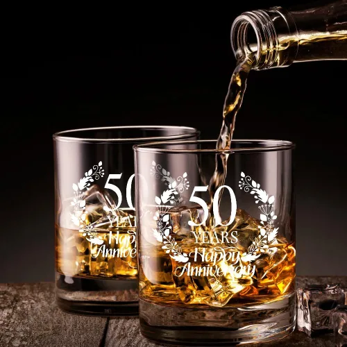 Vista 4 de Perfectinsoy Juego de regalo de 50 años de cristal de whisky, regalo de boda de 50 aniversario para mamá, papá, abuelos, alma gemela, pareja