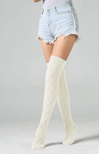 Vista 2 de SherryDC Calcetines de punto trenzado hasta el muslo para mujer, medias de bota extra largas de invierno, calentadores de piernas 1 - Blanco