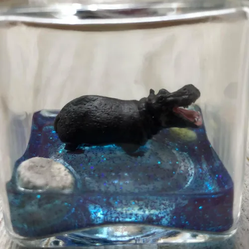 Vista 5 de Mini hipopótamo para mascotas con certificado marrón de adopción hipopótamo pigmeo hecho a mano en EE. UU. Fish Belli