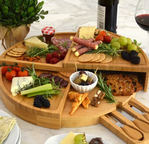 Vista 5 de Picnic at Ascot NCAA Alabama Crimson Tide Tabla de queso de bambú para charcutería con juego de cuchillos y marcadores de queso