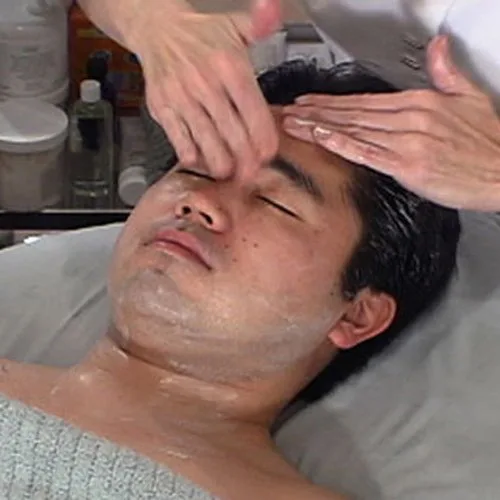 Vista 4 de Men's Facial Techniques Training DVD by Rita Page, Esthetician. Learn How To Do Professional Skin Care Facials, Face Massage, Techniques &