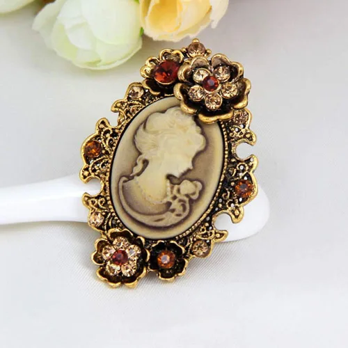 Vista 3 de Ezing 4 piezas de broche con diamantes de imitación de gran tamaño, Cristal Diamante de imitación Resina, Sin gemas.