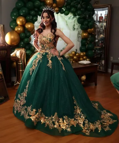 Vista 4 de XYAYE Vestido de quinceañera de tul brillante para mujer, vestido de fiesta con flores en 3D, vestidos sin tirantes de encaje dorado dulce 15 16
