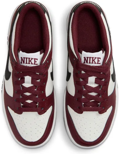 Vista 143 de Nike Kid's Dunk Low Sneaker