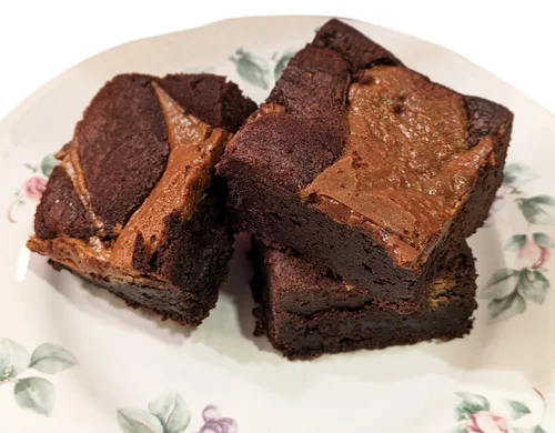 Vista 11 de Ruth's Caramel Swirl Brownies extra fudgy Brownies 1 docena - Golosinas horneadas gourmet Delicioso regalo con los mejores ingredientes