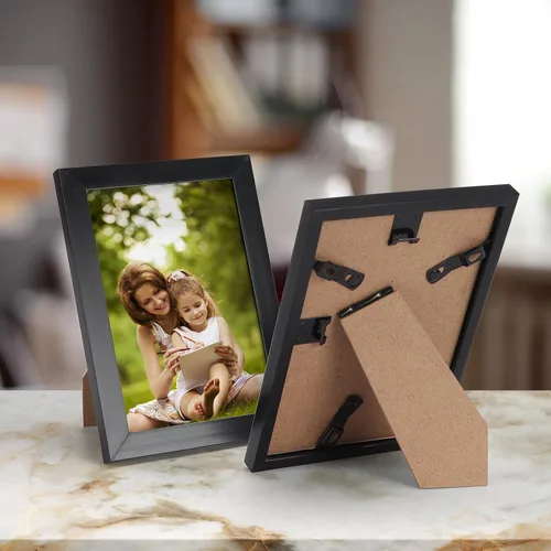 Vista 4 de Hoikwo 18 paquetes de marcos de fotos de plástico negro de 3.5x5 multifuncionales con cubierta de plástico para fotos familiares, obras de arte