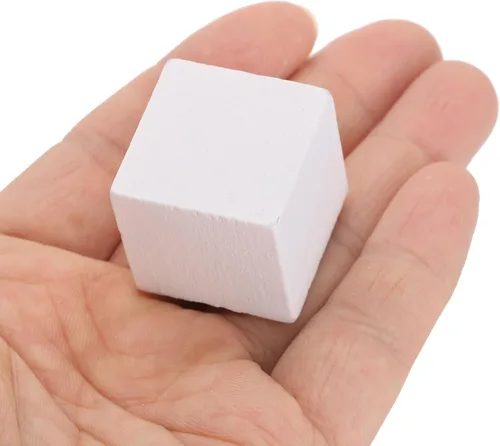 Vista 4 de uxcell 50 bloques de madera para manualidades, cubo de madera sin terminar de 1 pulgada, bloque cuadrado de madera de pino para proyectos de Blanco