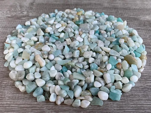 Vista 6 de Chips de piedras preciosas semi pulidas naturales al por mayor, mini cristales triturados, formas irregulares, chips de cristal sin perforar, Piedra