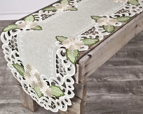 Vista 3 de LINENS ART AND THINGS - Camino de mesa bordado con margaritas doradas, flor con leche, bufanda (16 pulgadas de ancho x 70 largo)