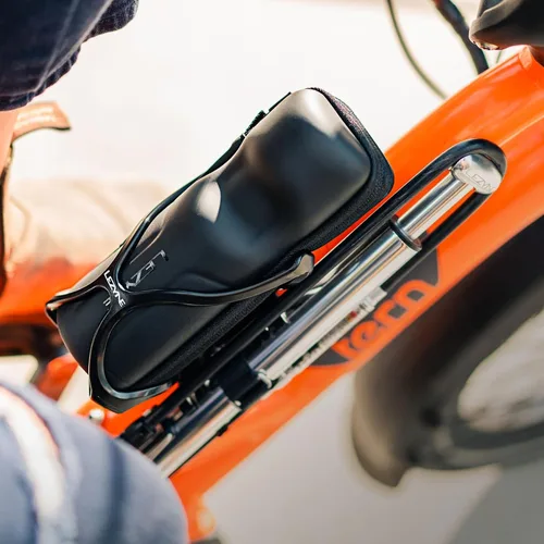 Vista 2 de LEZYNE Flow Cage - Portabidón para botella de agua para bicicleta, de matriz compuesta, con diseño X-Grip, ajuste seguro, accesorio de ciclismo