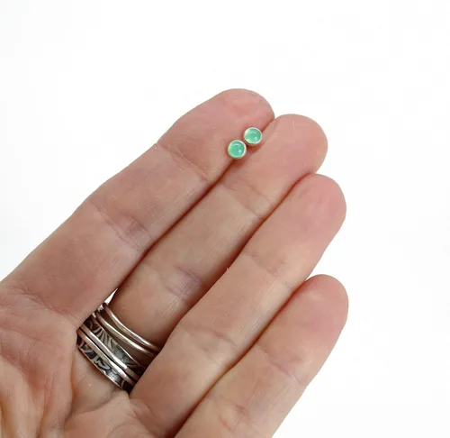 Vista 20 de Aretes de tuerca con piedras preciosas para mujeres y niñas, bisel redondo de 0.157 in de plata esterlina 925