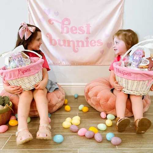 Vista 4 de Personalization Universe Cesta de Pascua clásica personalizada, forro de cesta de lavanda suave bordado, regalo de Pascua personalizado para niños