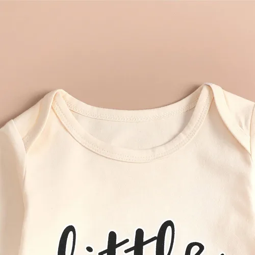 Vista 2 de Conjunto de regalo para bebé recién nacido, camisón de manga larga a rayas Crema
