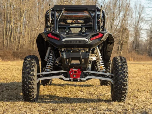 Vista 2 de Enganche del receptor trasero de 5 cm SuperATV para Polaris RZR XP 1000 / XP 4 1000 - 18 mm de enchufes Rojo Incluye pasador de aleta y pasador