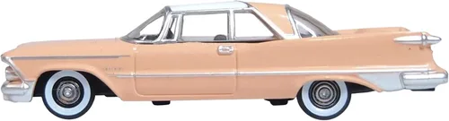Vista 2 de 1959 Chrysler Imperial Crown 2 puertas Hardtop Rosa Persa con tapa blanca Escala 1/87 (HO) Modelo de automóvil fundido a presión por Oxford Diecast