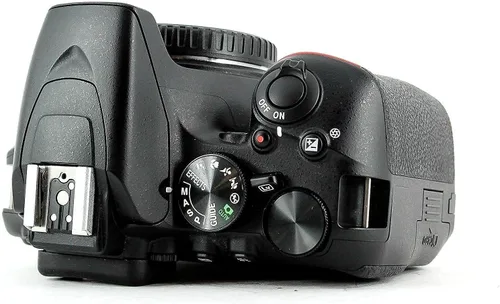 Vista 3 de Nikon VBA550K001 D3500 + AF-P DX 18–55 Kit de realidad virtual - negro
