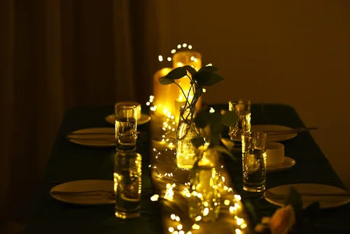 Vista 3 de Dailyart - Cadena de luces LED de 6 pies con 120 microestrellas, funciona con pilas, impermeable, alambre de cobre verde oscuro, para guirnalda