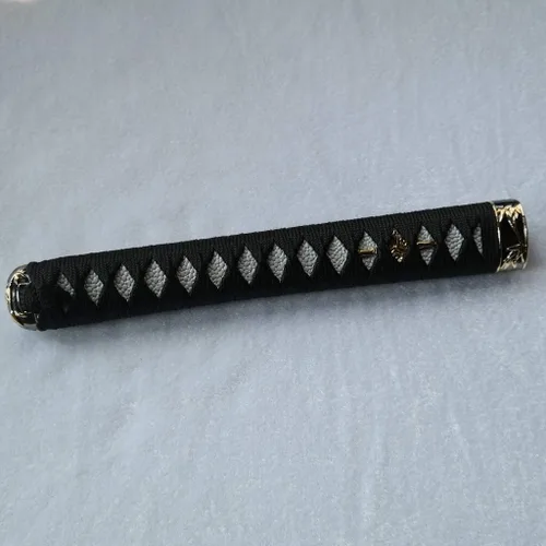 Vista 12 de Mango de Espada Tsuka 10.2in o Especificaciones Especiales Herrajes de Aleación/Cobre/Hierro e Imitación o Samegawa Real