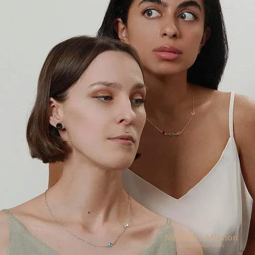 Vista 2 de MignonandMignon Collar personalizado con piedra natal, joyería familiar personalizada con iniciales, regalo de amistad para mujeres, mejor amiga