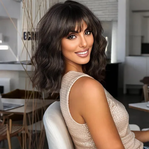 Vista 27 de VCKOVCKO - Peluca de cabello castaño claro rizada con flequillo de aire, onda natural rizada, peluca corta estilo Bob para mujer, longitud hasta