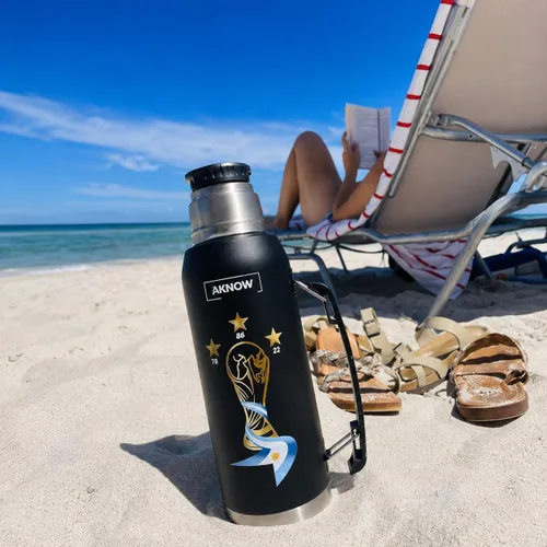 Vista 9 de Thermo Argentino mate agua Copa del Mundo Botella de acero inoxidable con bandera argentina 1LT (negro)