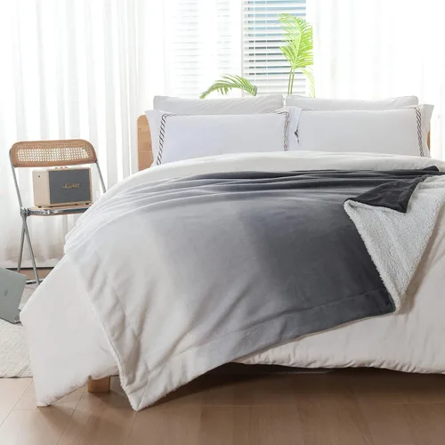 Vista 3 de Elegant Comfort Manta, Manta Reversible de Franela Sherpa, Ultra-Suave, Mullida, Acogedora y Afelpada - Manta Decorativa Ligera para Todas las Gris
