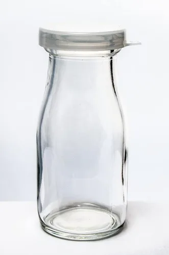 Vista 2 de Old Fashioned - Botella de leche de media pinta de vidrio transparente pesado, decantador de crema con tapa (6)
